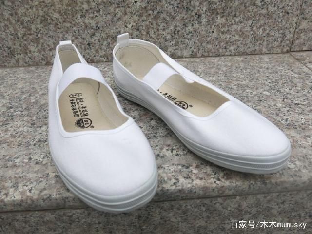 80,90后小时候穿过的爆款服饰,你穿过下面的几件呢?