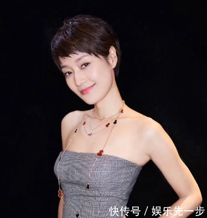 马伊琍跟古力娜扎撞衫, 网友: 女王跟公主的区别一目了然  ?