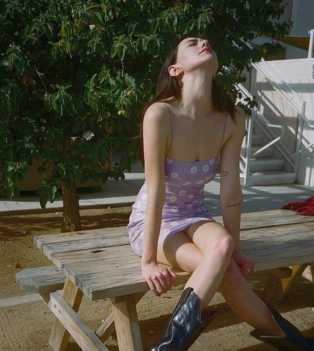  【细吊带】有哪些看起来好看,却很难穿得好看的衣服?