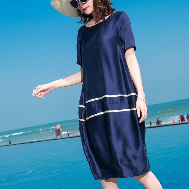 难怪老公总往海滩跑，女人这么穿，美醉了，谁都忍不住多看几眼