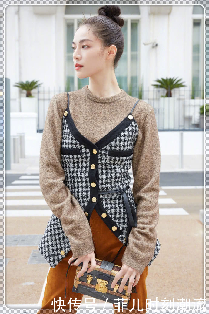 钟楚曦机场秀越来越潮了！阔腿裤都能穿成这样，网友：真服了！