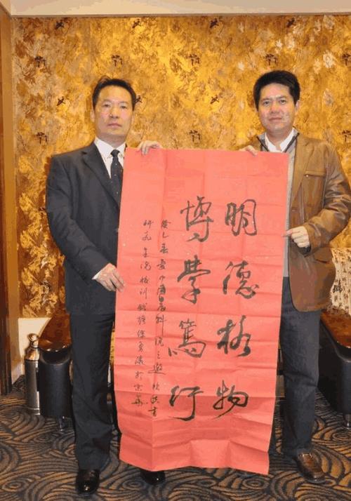 试飞员徐勇凌揭铲屎官的朋友圈和黑名单, 怒称铲屎官死有余辜!