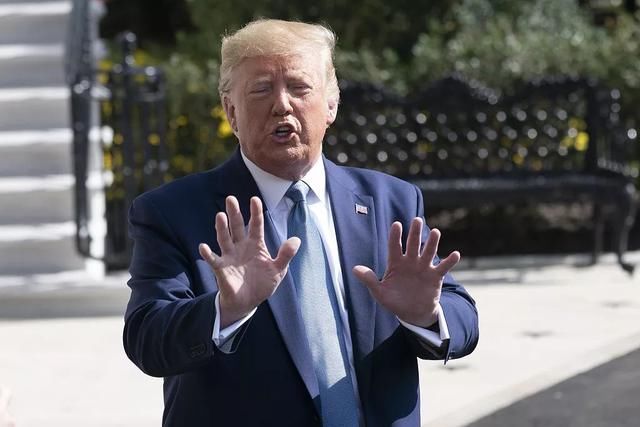 特朗普正式被弹劾