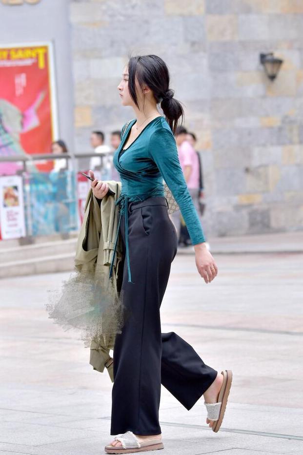 重庆街怕: 轻熟风展现贵妇气质, 第四位小姐姐是男人的最爱