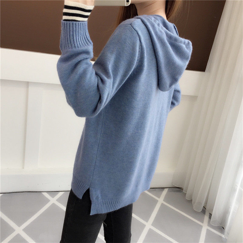 再不会打扮，入秋也别穿打底裤出门!今流行卫衣+小脚裤，美爆了