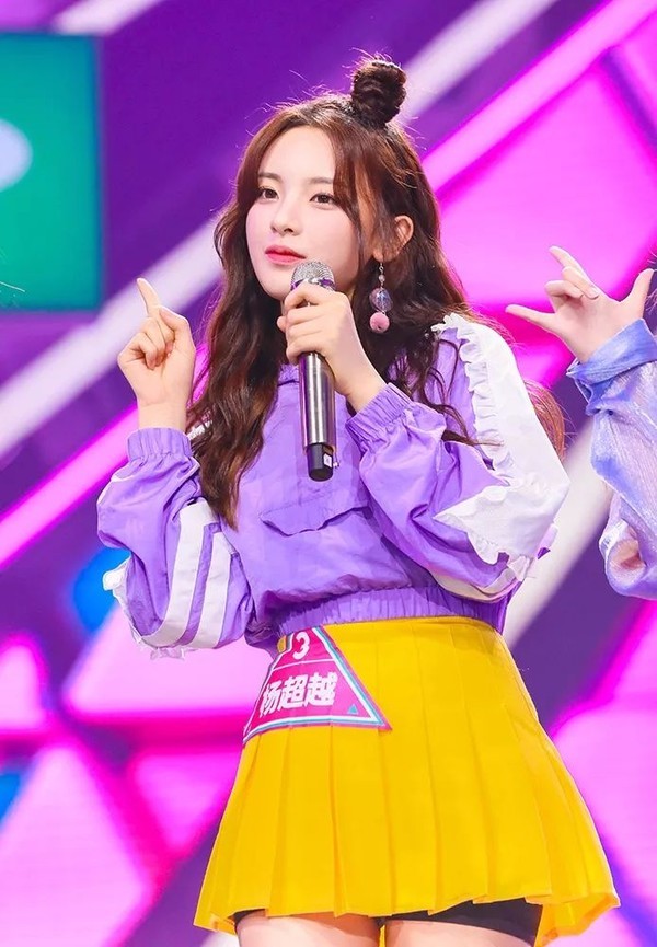 101女孩的少女感 原来靠这些“塑料”单品就能get