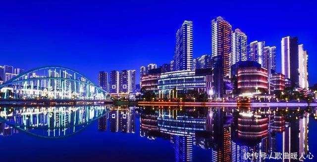 2019中国十佳不夜城排行榜，西安顺利上榜，居然没有上海