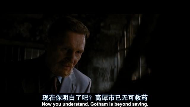 『蝙蝠侠』打败蝙蝠侠的小丑输了？不尬吹，独家新解《黑暗骑士》史诗三部曲