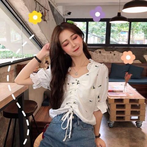 「气质」泡泡袖+牛仔裤,轻松穿出时髦感,显瘦又气质