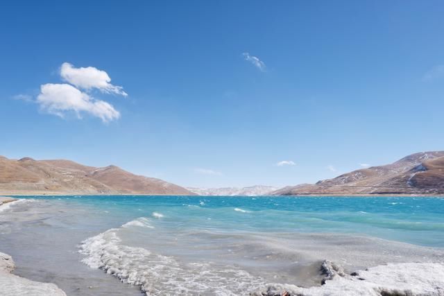 冬季也能去山区看湛蓝海洋，40元走进西藏最美圣湖!