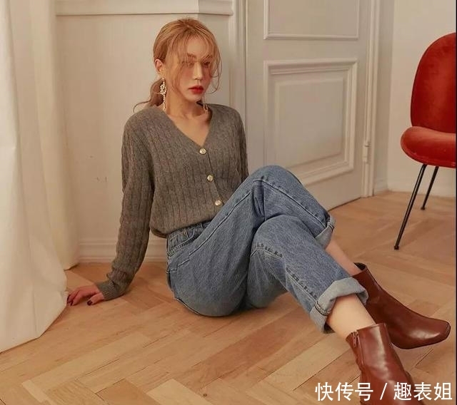 奶奶:“奶奶衫”有多时髦美丽?各路明星都在穿,早春穿它宅在家一样美