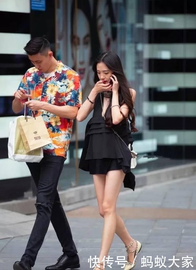  气质■包臀裙搭配高跟鞋，秀出女性优雅魅力的气质