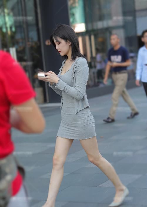  气质|选择修身短裙套装，省心舒适，秀出你想要的优雅气质