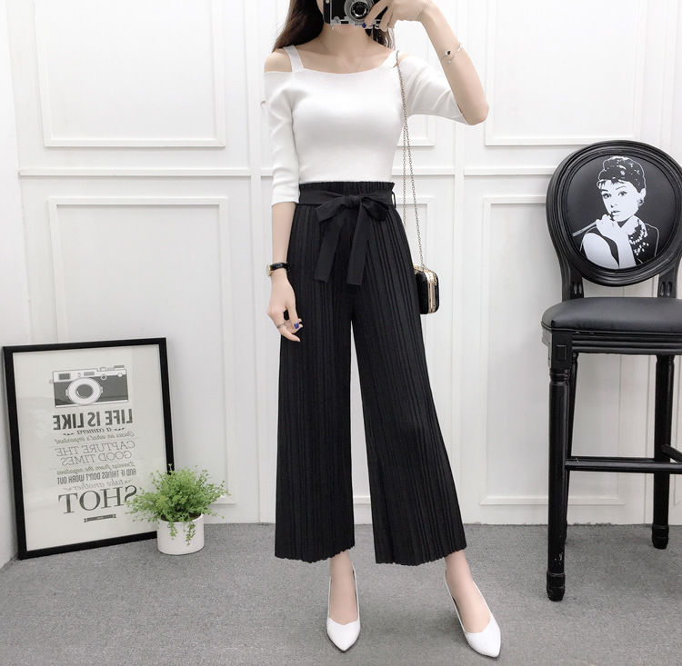 太美了!立秋后裙子别穿了，今秋流行洋气阔腿裤，韵味十足，美爆