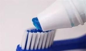  解决■别以为厨余垃圾没有用，留下这3样，能解决家里难以清洁的脏污