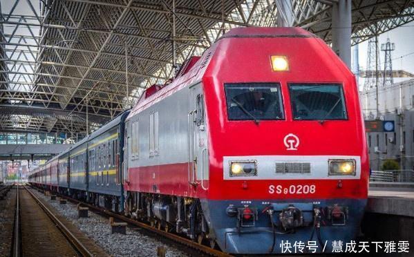  「站点」中国首列全卧铺火车，全程727公里中途无站点，被赞“流