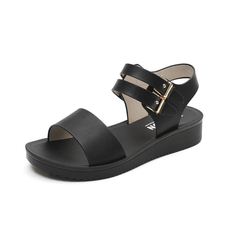 换掉你的休闲鞋吧，今年流行这样的时尚凉鞋，比休闲鞋舒适多了