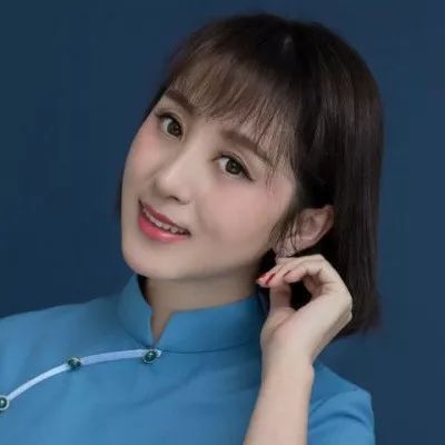  「懂事」云飞成名后却抛弃妻子，前妻独自带女儿生活，女儿乖巧又懂事！
