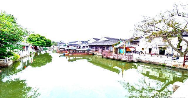  gdp■江苏最发达的城市，GDP接近20000亿，但市中心却没有高楼