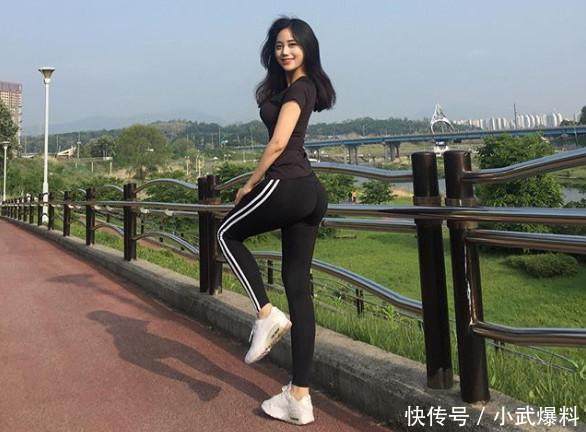 韩国健身模特, 身材傲人穿衣风格多样, 网友: 最喜欢她黑色系!
