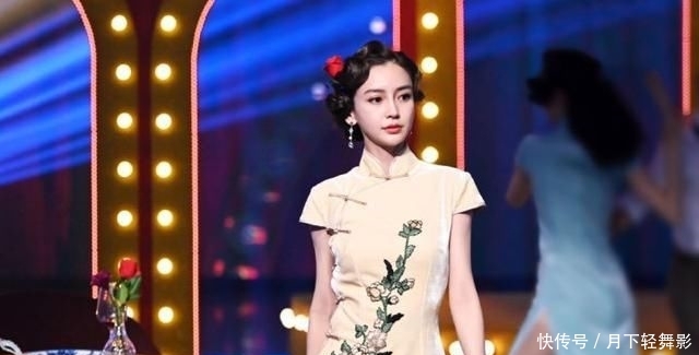  【性感】现在的女人真会穿,这样性感的旗袍直接穿上了,不过真好看