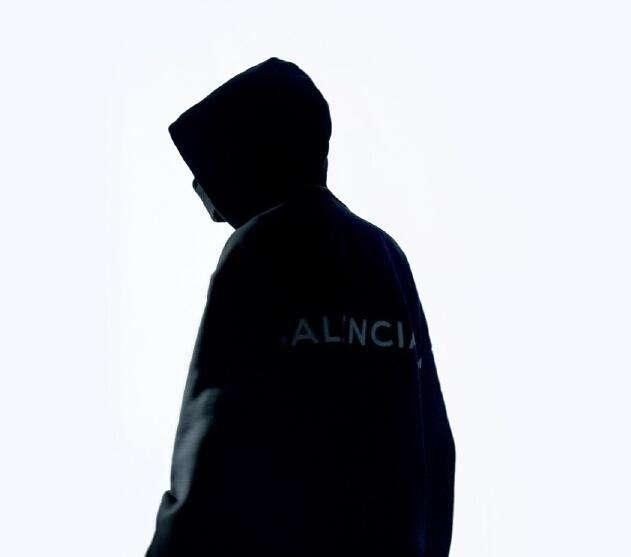 资本娱情｜揭秘王者荣耀主播骚白纯白代打始末 背后公司拖欠工资