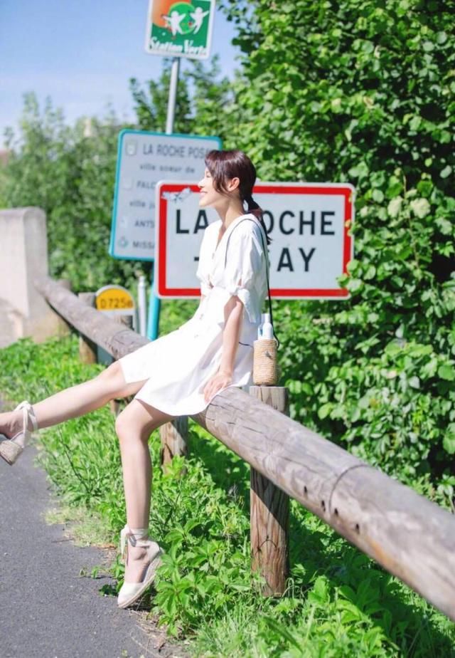 胡杏儿就喜欢你这范儿，晋升为妈咪后，越来越会穿了