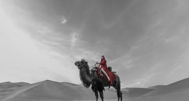 90%的游客没看过，航拍真正沙漠绿洲，敦煌月牙泉胜迹