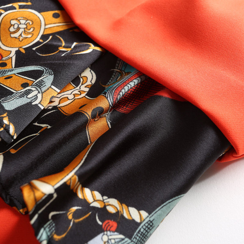 尽情展现“S”型曲线，身材不错的女人真该穿穿包臀裙