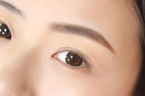  实用■7个冷门化妆小技巧，每一个都是实用的干货知识，化妆小白适用