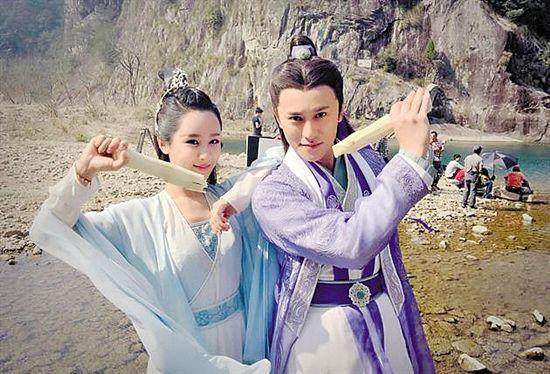 八月有毒? 还不到半月分手4对娱乐圈情侣, 网友: 请鹿晗也跟上