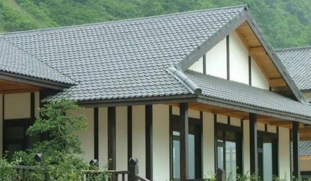  彩钢瓦：为什么农村现在流行“彩钢顶端”？到底有什么好的？听哥哥为什么说