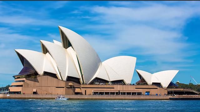 沙特对中国等49国敞开大门！日俄吸引中国游客，美澳旅游业却低迷