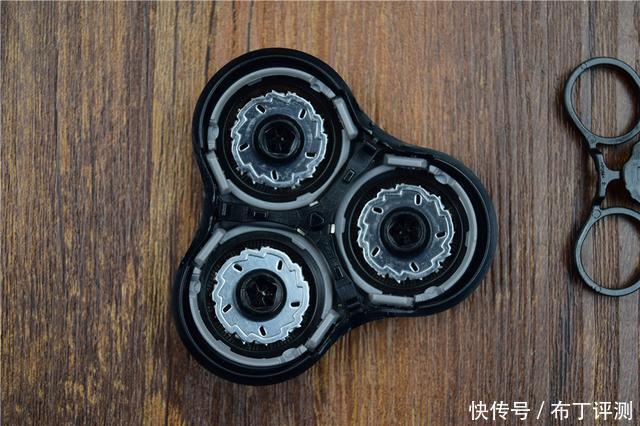 售价199元!双环刀网+IPX7级全身防水,小米剃须