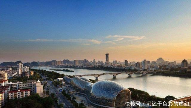 广西新建城际铁路，接轨湖南广东，这个县成最大赢家