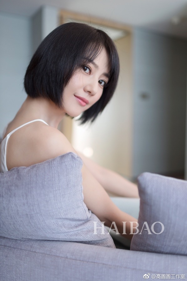 高圆圆剪完清凉妹妹头一秒回十八