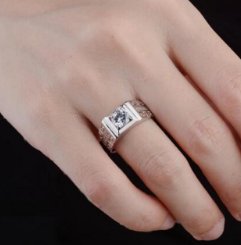 一旦男人过50岁，推荐试试这些稀罕“潮物”，功能强劲面子足