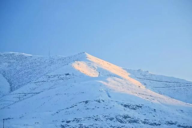 服气!接近零下20度,这台10多万的SUV还敢爬山撒野