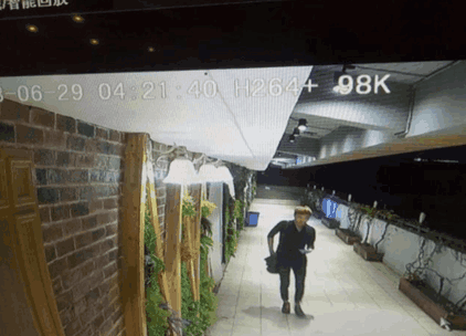 26岁男子发遗书式微信失联, 称欠信用卡死后不用还, 网友: 真不用