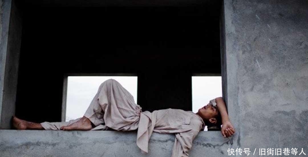 全球最爱“瞌睡”村子，村民随时倒地就睡，引来专家解开谜团