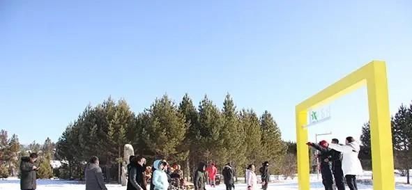 冷冷冷冷！湿毛巾3秒冻在铁柱上，漠河气温破零下30度 ！