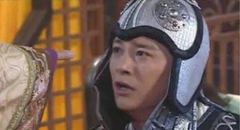 『舅舅』丈夫建立盛世王朝, 儿子成千古一帝, 她三岁时头发与身高一样长