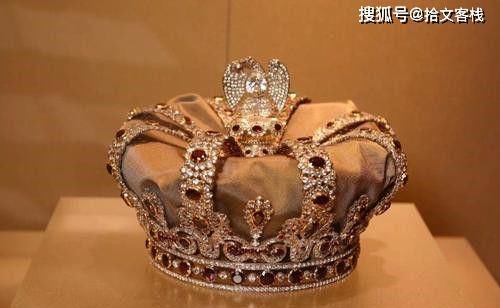  『珠宝首饰』她是世上珠宝最多的王后，一颗珍珠值2亿，让英国女王都眼红不已