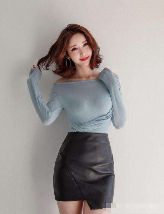 街拍：气质温柔的小姐姐看起来太美了，身材也是非常的好