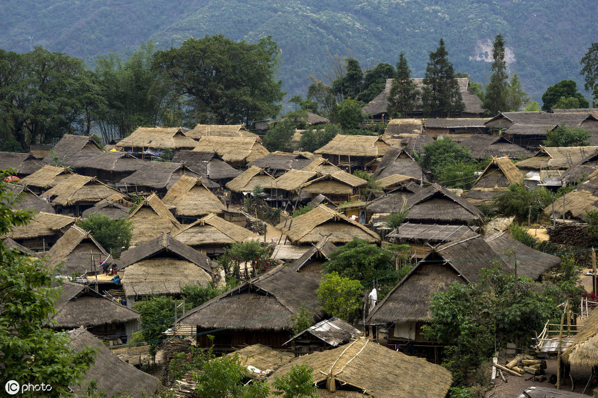 探访中国最后的原始部落:翁丁佤寨，与世隔绝的秘境之地