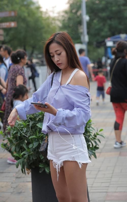 【小姐姐】街拍:得有多幸运,才能娶到这么美的小姐姐?