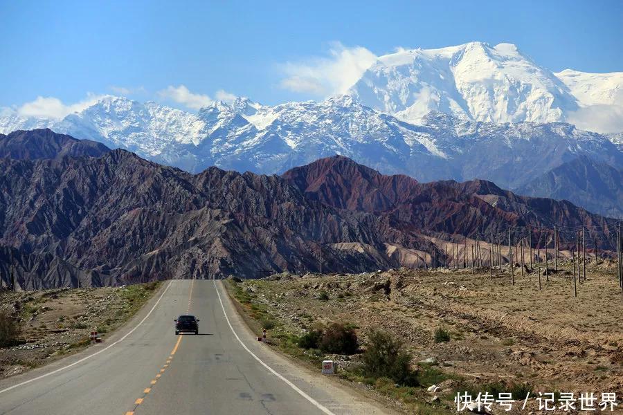 中国最难挑战的公路，途径无人区或沙漠地区，但是沿途风景超美！