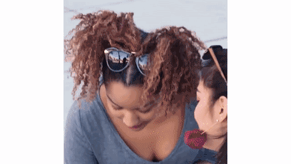 她往高跟鞋里放了这个，怎么走都不磨脚，女生需知的小窍门！