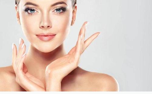 女生这4个部位,最容易暴露年龄!特别第4个,决定颜值高度!