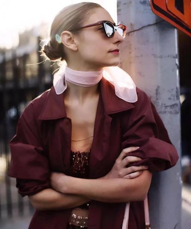  「条纹衫」春季配饰，比项链更好戴的，是妈妈的丝巾呀